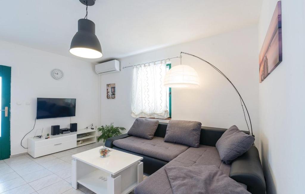 Holiday Home Lucija Sveti Filip i Jakov Exterior photo