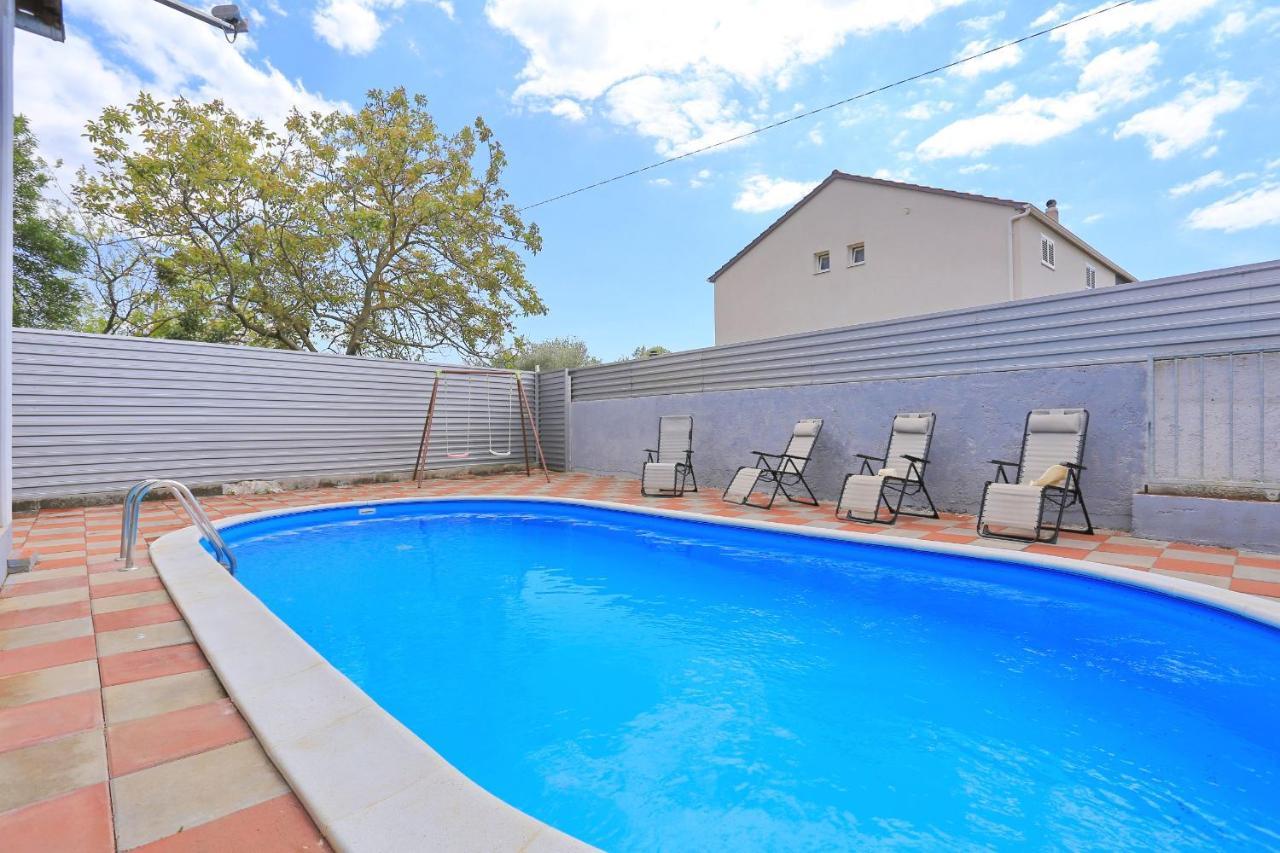 Holiday Home Lucija Sveti Filip i Jakov Exterior photo